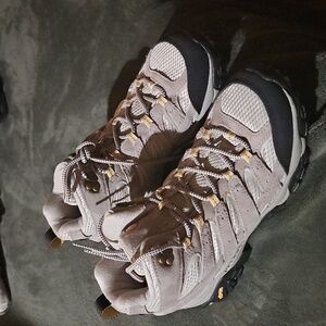 Merrell Womens Moab 3 Mid Waterproof Rugged Hiking Boots